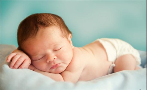 請(qǐng)住手！ 寶寶臉蛋請(qǐng)不要再捏了