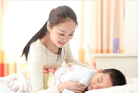 寶寶總鬧情緒，爸爸媽媽該怎么安撫？