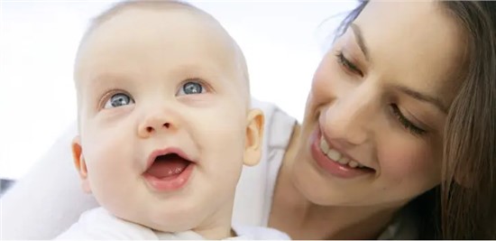 秋季來了，該如何判斷小月齡寶寶冷熱？